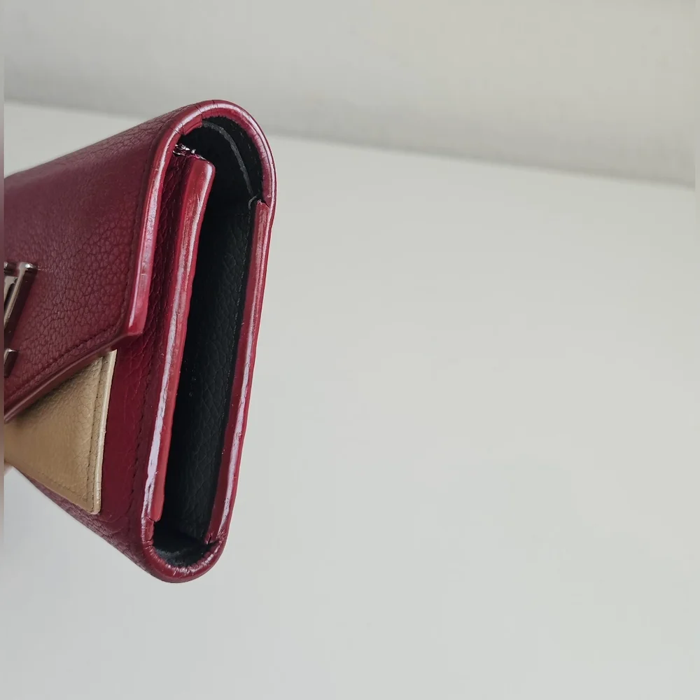 Louis Vuitton Etain & Creme MyLockMe Trifold Compact Wallet